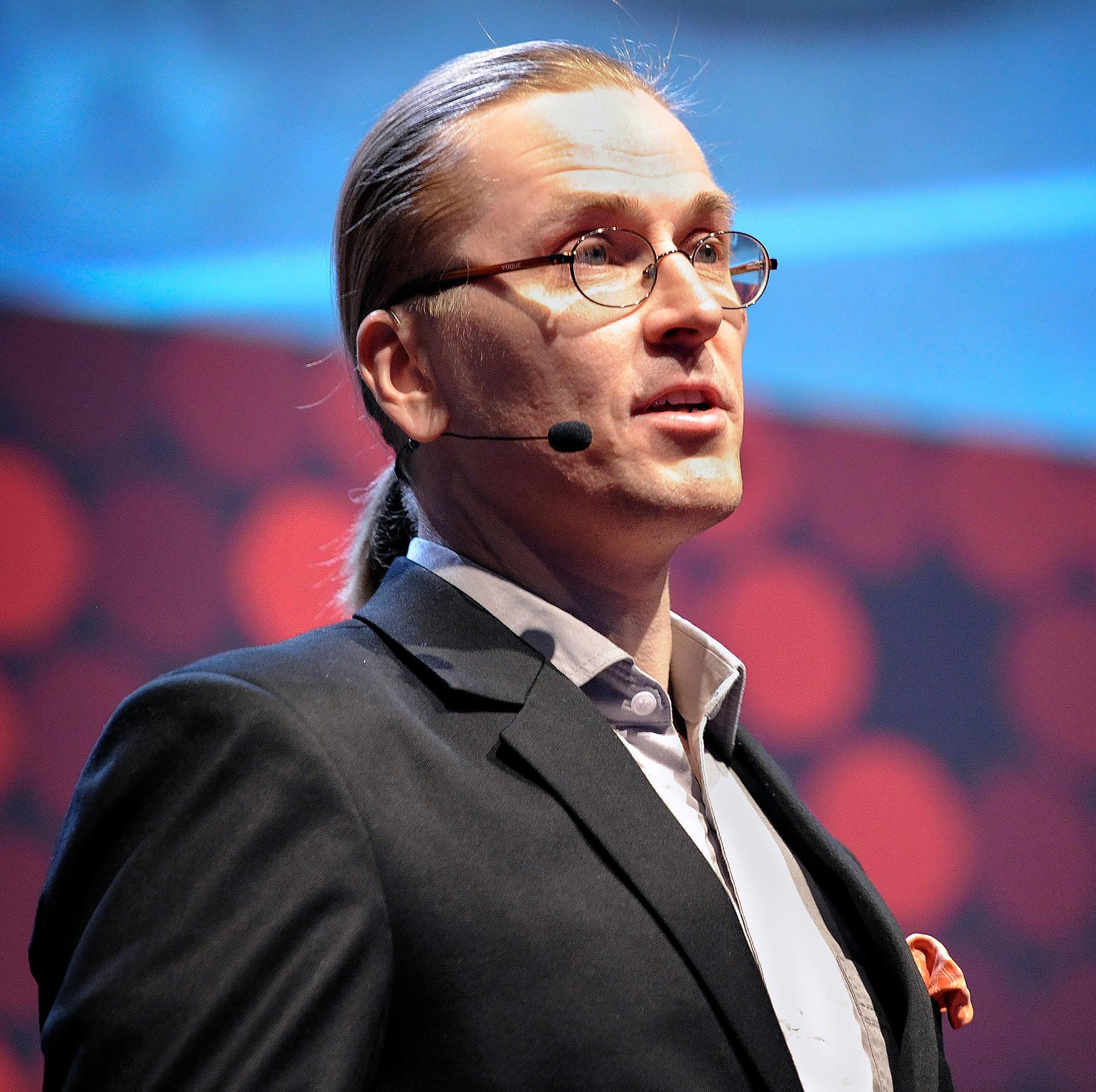 No Name Podcast with Mikko Hyppönen